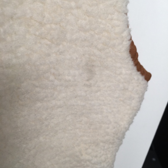 Old Navy Sherpa Cognac Vest - Picture 5 of 5